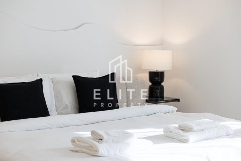 Apartamento en Paramount Tower Hotel & Residences, Business Bay, Dubai, 1 dormitorio, 83 m², № 121583 - foto 9