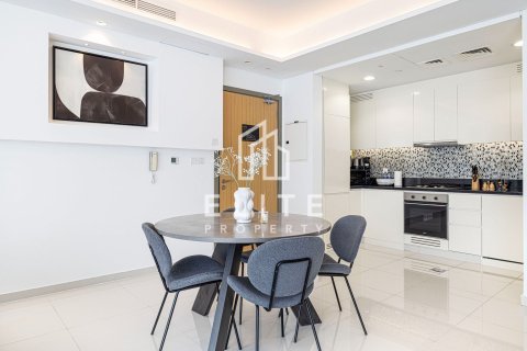 Apartamento en Paramount Tower Hotel & Residences, Business Bay, Dubai, 1 dormitorio, 83 m², № 121583 - foto 16
