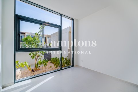 Villa in Dubai South (Dubai World Central), Dubai 4 bedrooms, 350.33721300 sq.m. № 101289 - photo 16