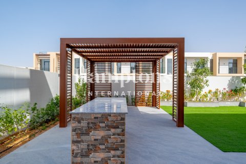 Villa in Dubai South (Dubai World Central), Dubai 4 bedrooms, 350.33721300 sq.m. № 101289 - photo 3