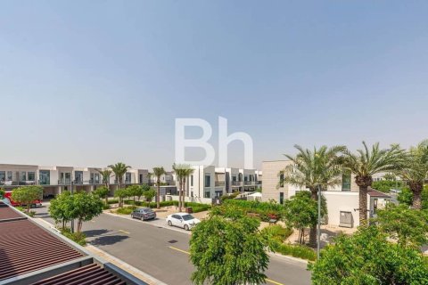 Townhouse in Arabian Ranches 3, Dubai 4 bedrooms, 224 sq.m. № 57731 - photo 6