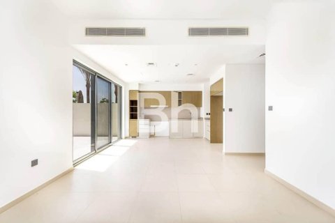 Townhouse in Arabian Ranches 3, Dubai 4 bedrooms, 224 sq.m. № 57731 - photo 8