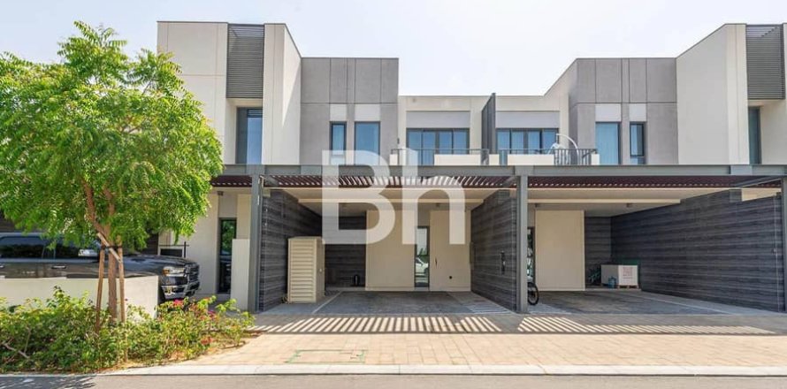Townhouse in Arabian Ranches 3, Dubai 4 bedrooms, 224 sq.m. № 57731