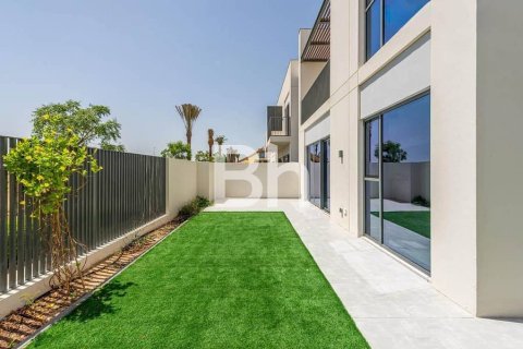 Townhouse in Arabian Ranches 3, Dubai 4 bedrooms, 224 sq.m. № 57731 - photo 4