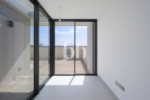 Villa in Tilal Al Ghaf, Dubai 4 bedrooms, 438 sq.m. № 57733 - photo 13