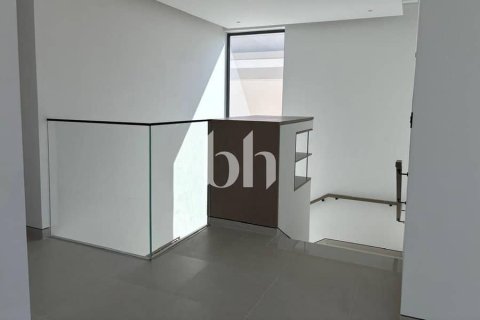 Villa in Tilal Al Ghaf, Dubai 4 bedrooms, 438 sq.m. № 57733 - photo 1