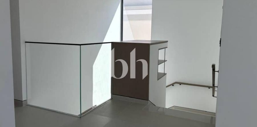 Villa in Tilal Al Ghaf, Dubai 4 bedrooms, 438 sq.m. № 57733