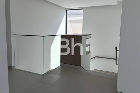 Villa in Tilal Al Ghaf, Dubai 4 bedrooms, 438 sq.m. № 57733 - photo 1