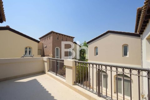 Villa in Jumeirah Golf Estates, Dubai 6 bedrooms, 711 sq.m. № 57730 - photo 3
