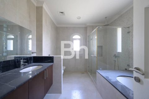 Villa in Jumeirah Golf Estates, Dubai 6 bedrooms, 711 sq.m. № 57730 - photo 11