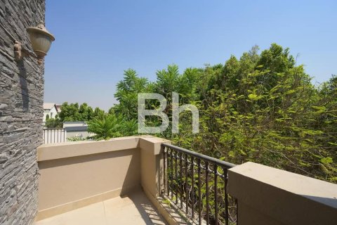 Villa in Jumeirah Golf Estates, Dubai 6 bedrooms, 711 sq.m. № 57730 - photo 2