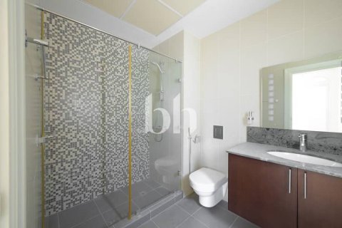 Villa en Jumeirah Golf Estates, Dubai, 6 dormitorios, 711 m², № 57730 - foto 16