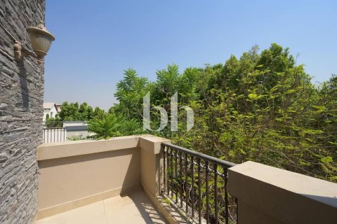 Villa en Jumeirah Golf Estates, Dubai, 6 dormitorios, 711 m², № 57730 - foto 23