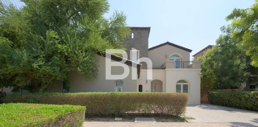 Villa in Jumeirah Golf Estates, Dubai 6 bedrooms, 711 sq.m. № 57730