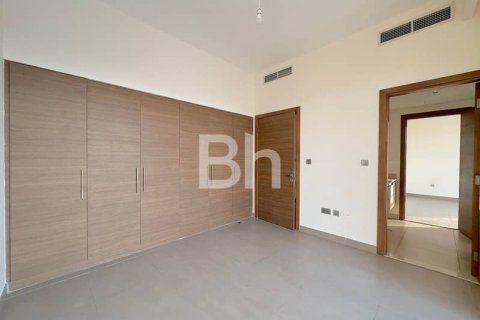 Снять в аренду виллу в Дубай Хилс Эстейт, Дубай: 4 спальни, 301м², № 57719 - фото 5