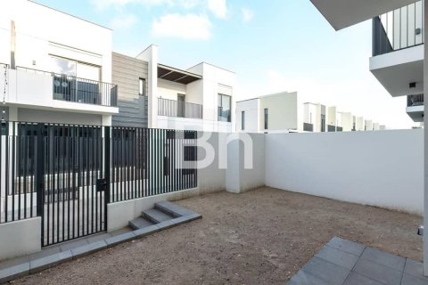 Villa in Arabian Ranches 3, Dubai 3 bedrooms, 129 sq.m. № 57732 - photo 2