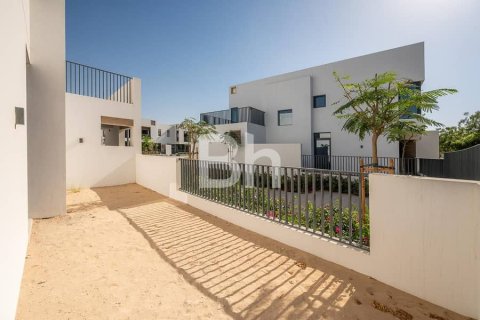 Снять в аренду таунхаус в Arabian Ranches 3, Дубай: 4 спальни, 265м², № 57720 - фото 18
