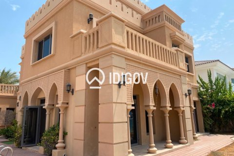 Villa à Palm Jumeirah, Dubai, 5 chambres, 727.52 m², № 121008 - photo 4