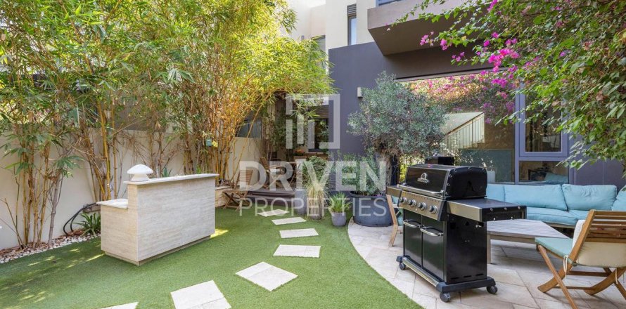 Townhouse in Maple at Dubai Hills Estate, Dubai Hills Estate, Dubai 3 bedrooms, 200.76 sq.m. № 129475