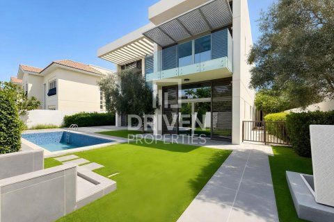 Villa in District One, Mohammed Bin Rashid City, Dubai 4 bedrooms, 712.1 sq.m. № 128818 - photo 22