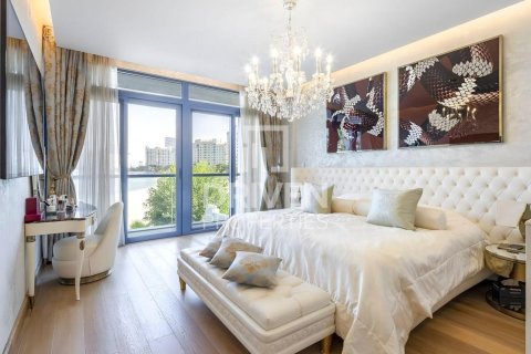 Villa in Palma Residences, Palm Jumeirah, Dubai 5 bedrooms, 340.03 sq.m. № 128825 - photo 9