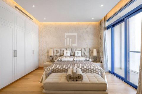 Villa in Palma Residences, Palm Jumeirah, Dubai 5 bedrooms, 340.03 sq.m. № 128825 - photo 10