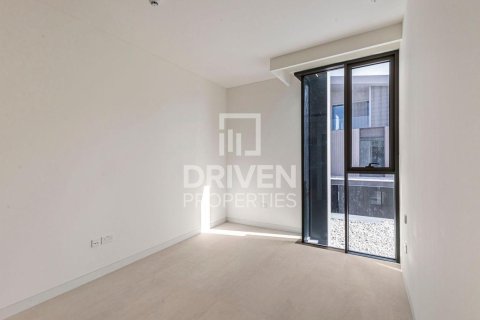 Townhouse in Nad Al Sheba 1, Nadd Al Sheba, Dubai 3 bedrooms, 358.33 sq.m. № 128826 - photo 7