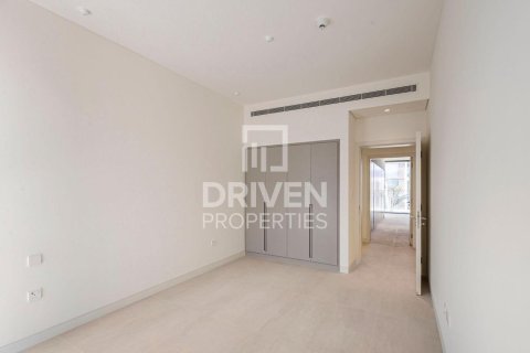 Townhouse in Nad Al Sheba 1, Nadd Al Sheba, Dubai 3 bedrooms, 358.33 sq.m. № 128826 - photo 8