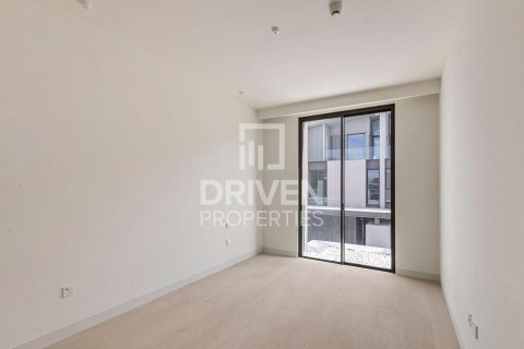 Townhouse in Nad Al Sheba 1, Nadd Al Sheba, Dubai 3 bedrooms, 358.33 sq.m. № 128826 - photo 9