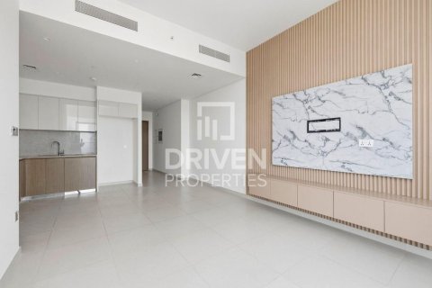 Apartment in Burj Royale, Downtown Dubai (Downtown Burj Dubai), Dubai 2 bedrooms, 93 sq.m. № 128828 - photo 2