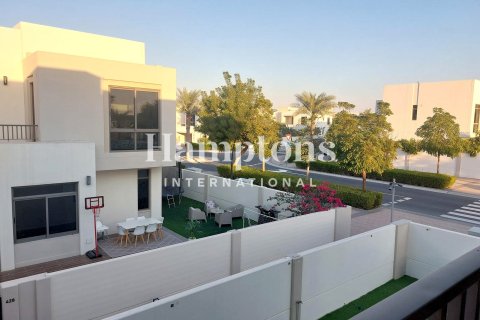 Villa in Town Square, Dubai 4 bedrooms, 289.23026475 sq.m. № 105657 - photo 15