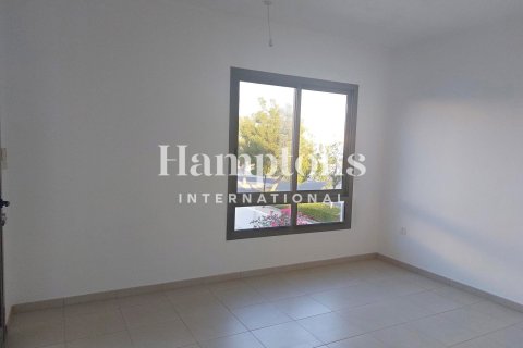 Villa in Town Square, Dubai 4 bedrooms, 289.23026475 sq.m. № 105657 - photo 24