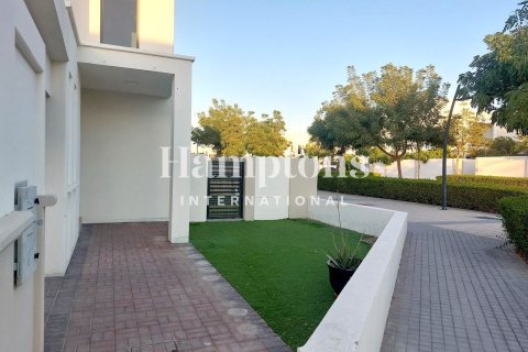Villa in Town Square, Dubai 4 bedrooms, 289.23026475 sq.m. № 105657 - photo 14