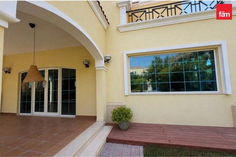 Villa en Jumeirah Park, Dubai, 4 dormitorios, 741.9 m², № 124970 - foto 15