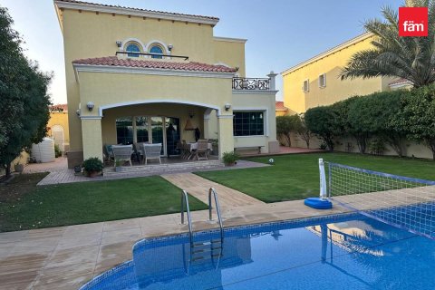 Villa en Jumeirah Park, Dubai, 4 dormitorios, 741.9 m², № 124970 - foto 14
