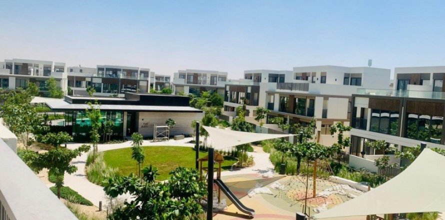 Villa in Dubai 4 bedrooms, 260 sq.m. № 77269