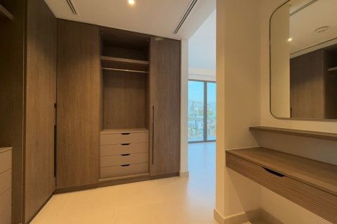 Villa in Dubai 4 bedrooms, 260 sq.m. № 77269 - photo 19