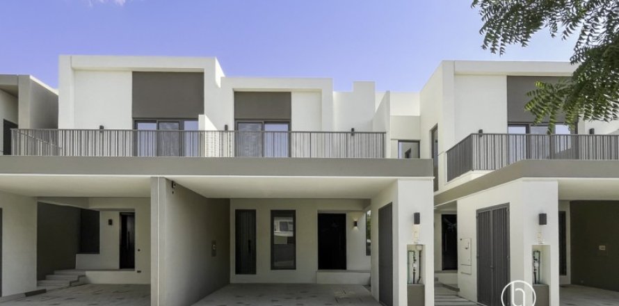 Вилла в Дубае, 3 спальни, 140.5м², № 77276