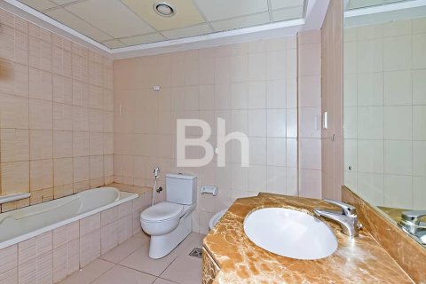 Купить квартиру в Джумейра Лейк Тауэрс, Дубай: 2 спальни, 136м², № 57375 - фото 7