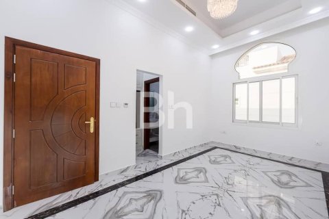 Villa à The Villa, Dubai, 6 chambres, 418 m², № 57926 - photo 1