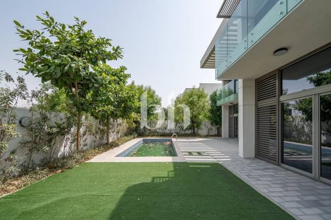 Villa en Mohammed Bin Rashid City, Dubai, 4 dormitorios, 700 m², № 57925 - foto 2