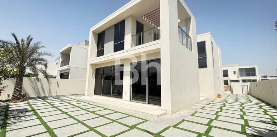 Вилла в Дубай Хилс Эстейт, Дубай, 4 спальни, 444м², № 57929