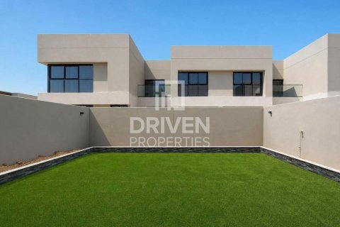 Townhouse in Dubai Land, Dubai 3 bedrooms, 232.63 sq.m. № 138784 - photo 27