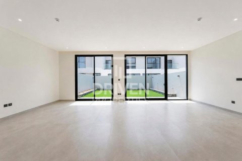Townhouse in Dubai Land, Dubai 3 bedrooms, 232.63 sq.m. № 138784 - photo 5