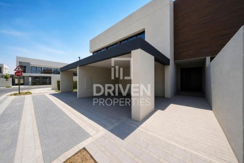 Townhouse in Dubai Land, Dubai 3 bedrooms, 232.63 sq.m. № 138784 - photo 26