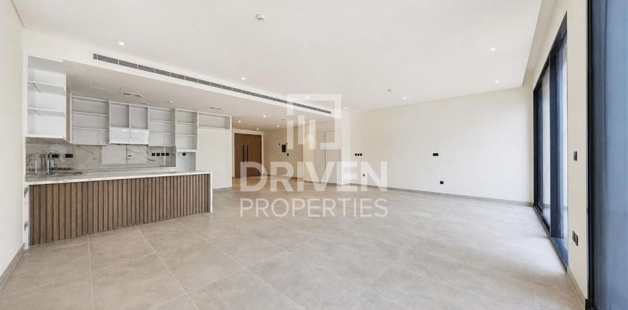Adosado en Dubai Land, Dubai, 3 dormitorios, 232.72 m², № 138782
