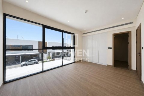 Adosado en Dubai Land, Dubai, 3 dormitorios, 232.72 m², № 138782 - foto 11