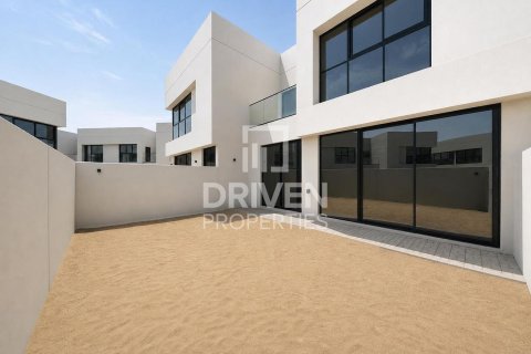 Adosado en Dubai Land, Dubai, 3 dormitorios, 232.72 m², № 138782 - foto 20