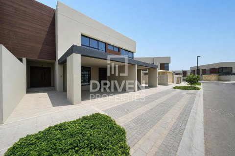 Adosado en Dubai Land, Dubai, 3 dormitorios, 232.72 m², № 138782 - foto 24