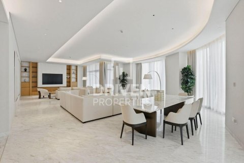 Penthouse in Opera District, Downtown Dubai (Downtown Burj Dubai), Dubai 4 bedrooms, 480.87 sq.m. № 128139 - photo 8